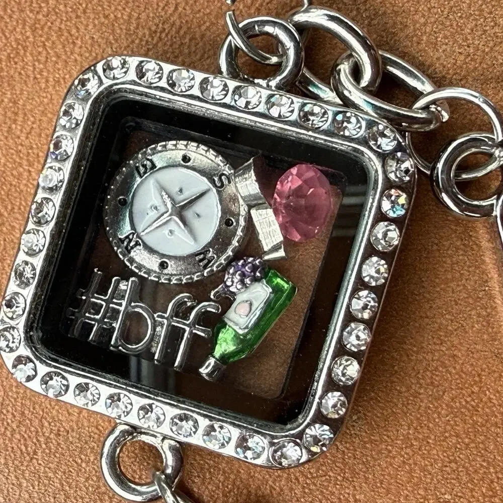 BFF Compass Magnetic Floating Glass Locket Silver Tone Charm Bracelet